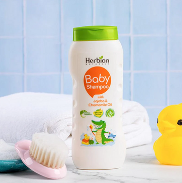 Herbion Дитячий Шампунь без SLS – Ніжна формула "Без сліз" для М’якого та Здорового Волосся, 200 мл